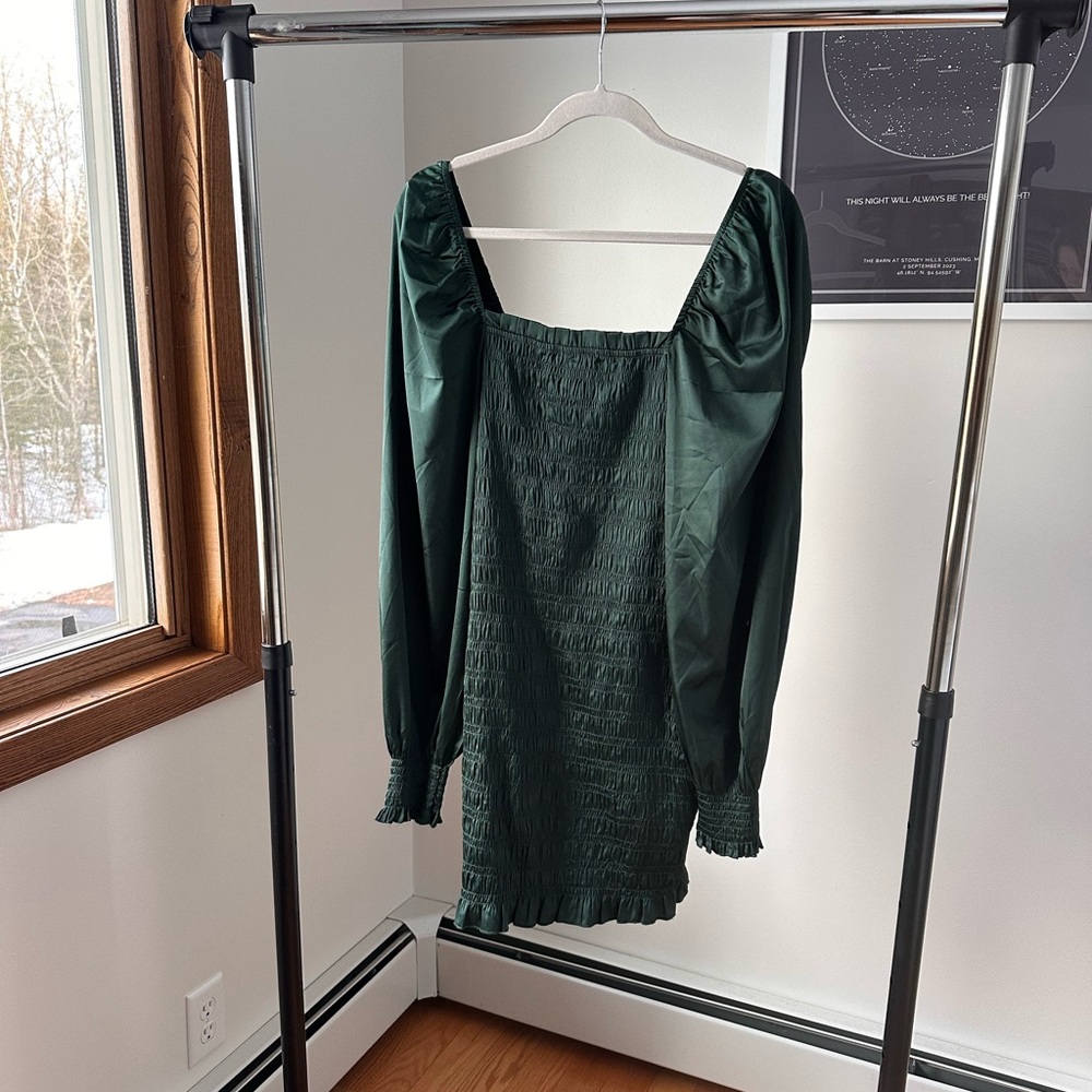 Emerald Green Long Sleeve Short Dress